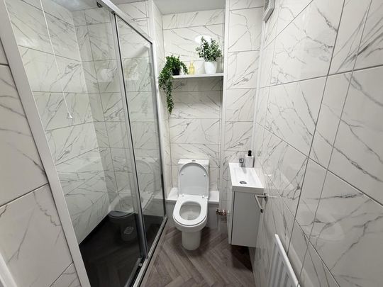 1 bedroom ground floor flat to rent - Photo 1