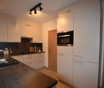 Lichtrijk 1-slaapkamerappartement met staanplaats in Hamme - Photo 6