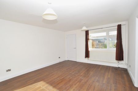 2 bedroom semi-detached house to rent - Photo 3