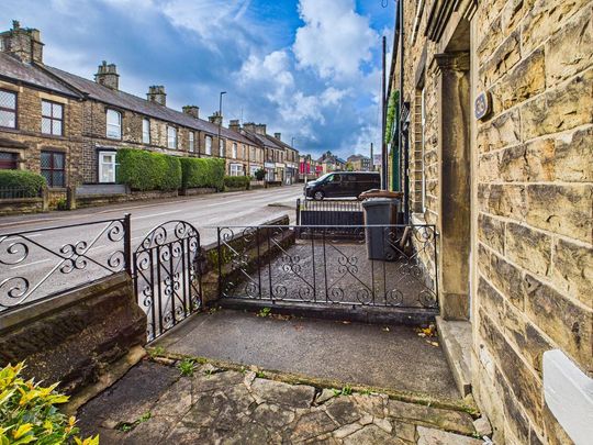 2 bedroom terraced house to rent - Photo 1