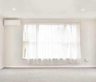 37 Pearl Baker Drive, Otara - Photo 1