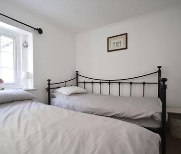 2 bedroom semi-detached house to rent - Photo 2