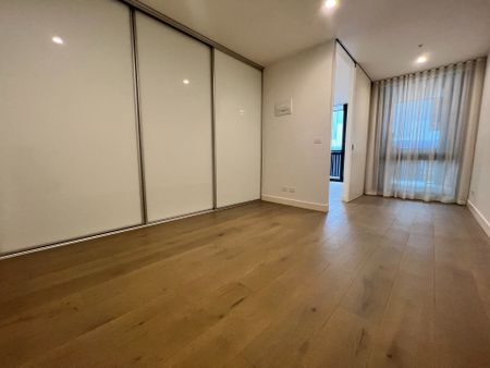 1 Bedroom Apartment with carpark - Photo 4