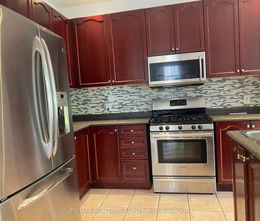 For Lease - 30 Glacier Crescent Unit# Main, Toronto, Ontario - Photo 1