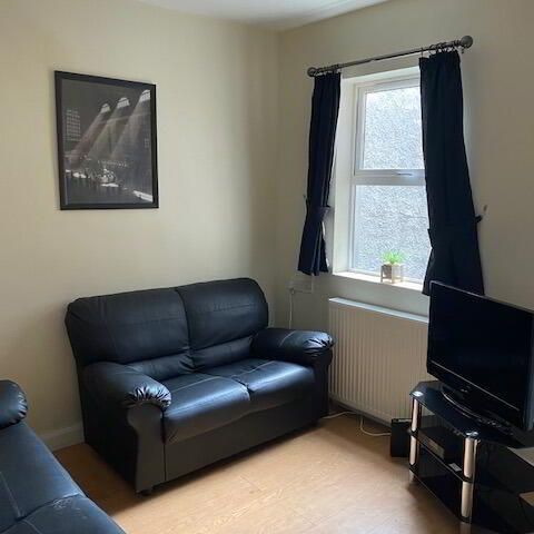 55 Farnham Street, Belfast, BT7 2FL - Photo 1