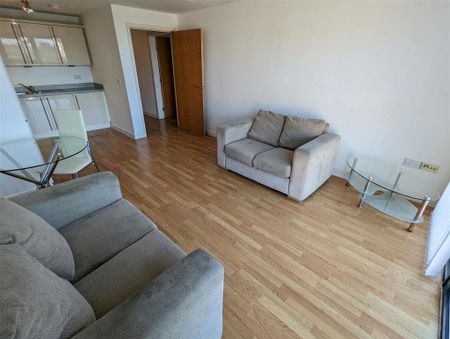 2 bedroom apartment to rent - Photo 5