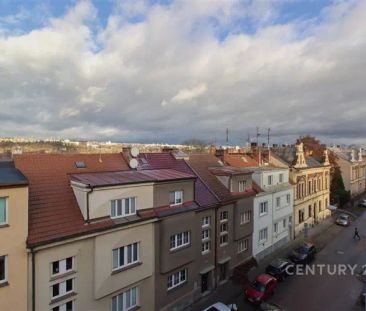 Pronájem krásného bytu 2kk v nadstandardním provedení s garážovým s... - Photo 5