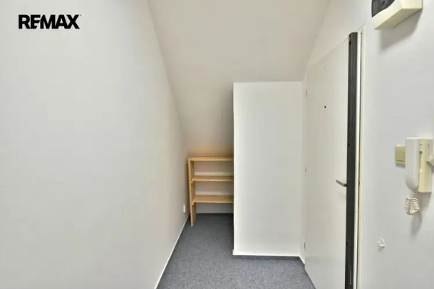 Prostorný podkrovní byt 4+kk s krásným výhledem na skokanské můstky - Фото 1