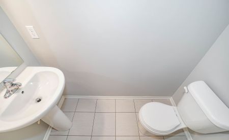 For Lease - 2364 Chevron Prince Path, Oshawa, Ontario - Photo 3