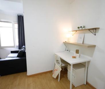 Carrer del Cinca, Barcelona, Catalonia 08030 - Photo 2