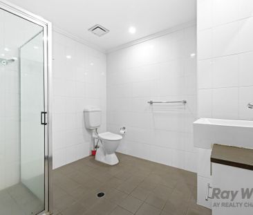 Spacious Modern Apartment with Dual Balconies - Prime Chatswood Loc... - Photo 2