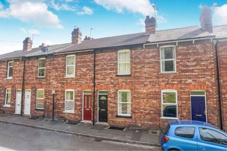 3 bedroom terraced house to rent - Photo 4