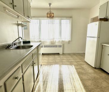 73 Av. Dahlia - Photo 4