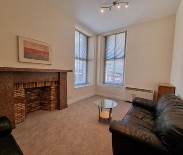 2 bedroom flat to rent - Photo 3