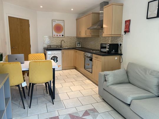 2 bedroom flat to rent - Photo 1