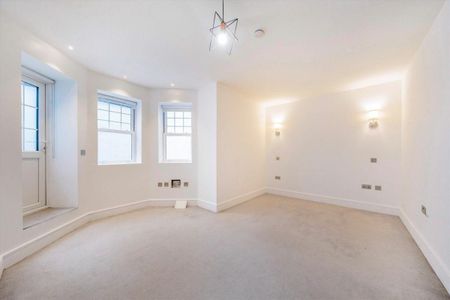 Milton Park, London, N6 - Photo 2