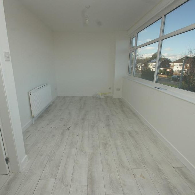 3 bedroom flat to rent - Photo 1
