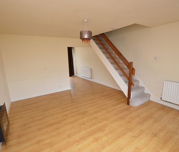 3 Bedroom Semi-Detached House - Photo 4