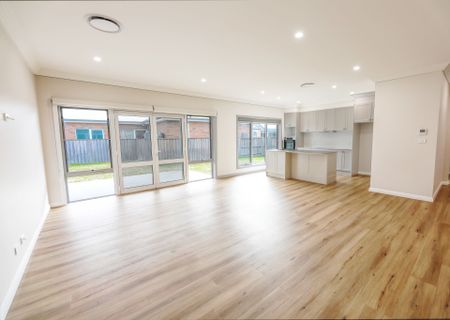 Timeless Elegance - Central Townhouse - Photo 4