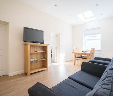 3 bedroom house share to rent - Photo 1