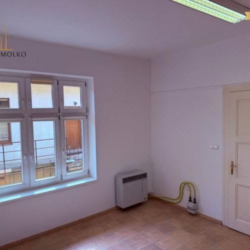 EXKLUZÍVNE: Moderný nebytový priestor v srdci Prešova na Hlavnej ulici - Photo 1