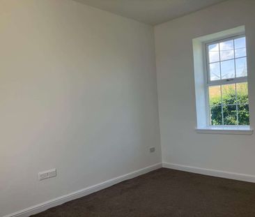 Semi detached two bedroom cottage in rural setting in close proximi... - Photo 2