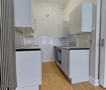 1 bedroom flat to rent - Photo 6