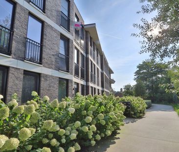 2-slpk-appartement met parktuin en vijver nabij het centrum! - Photo 2