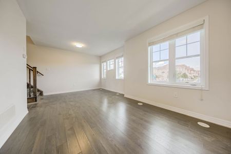 For Lease - 264 Sarah Cline Drive Unit# 5, Oakville, Ontario - Photo 3