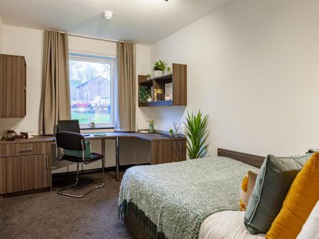 1 bedroom in a flat share to rent - Photo 5