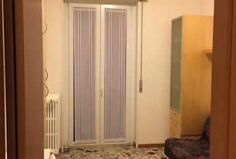 Студия возле метро Прекотто