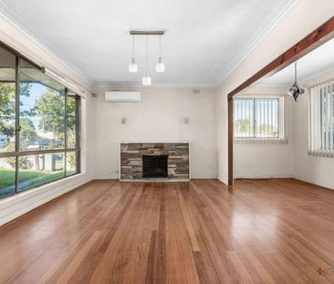 IDEAL PARKDALE SCHOOL LOCATION | LARGE YARD | WELL MAINTAINED HOME - Photo 1