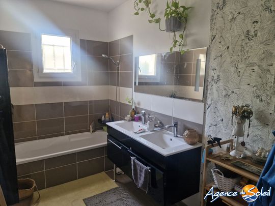 Location Maison 4 pièces 85m² FERRALS LES CORBIERES 11200 - Photo 1