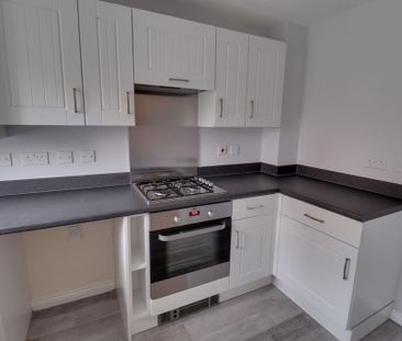 2 bedroom semi-detached house to rent - Photo 2