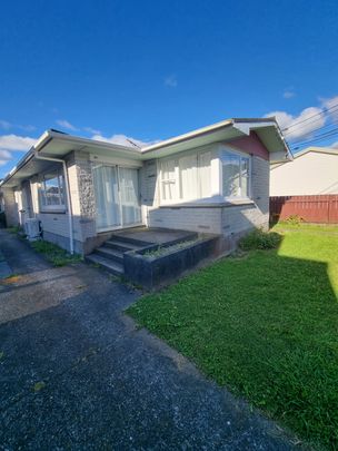 25 Porutu Street, Fairfield Wellington 5011 - Photo 1