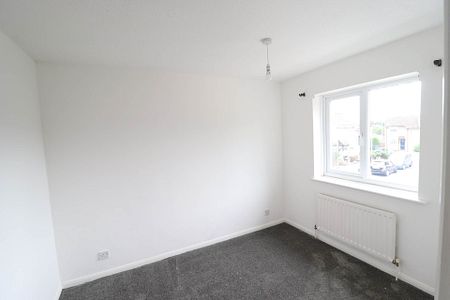 Redhouse Close, High Wycombe - Photo 2