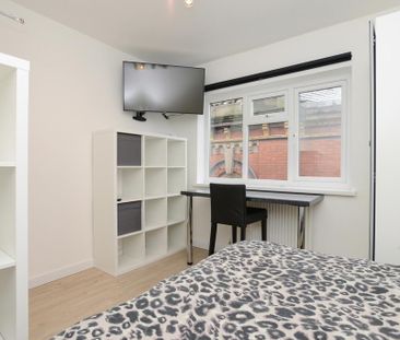 5 bedroom terraced house to rent - Photo 6