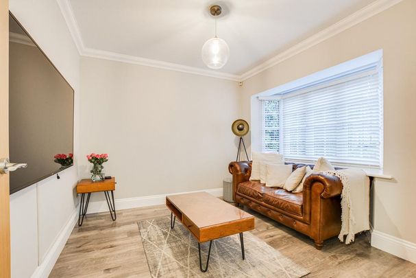 4 bedroom detached house to rent - Photo 1