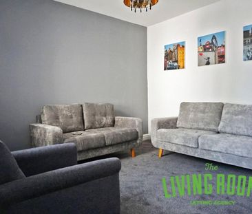 6 bedroom house to rent - Photo 2