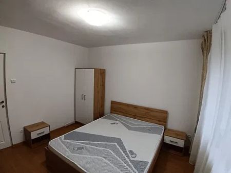 Apartament cu 3 camere, DECOMANDAT, zona Tatarasi - Ciurchi - Fotografie 4