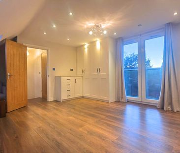 Guide Price £3,000 pcm - Available Now - Part Furnished - Photo 6