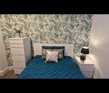 Room in a Shared House, Hollis Road, CV3 - Photo 1
