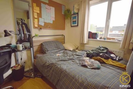 5 bedroom end of terrace house to rent - Photo 4