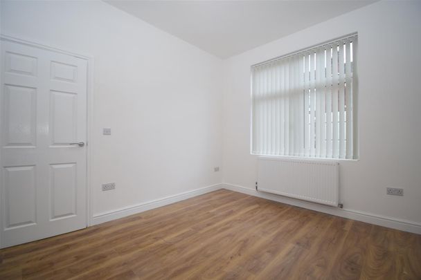 King Street, Normanton - Photo 1