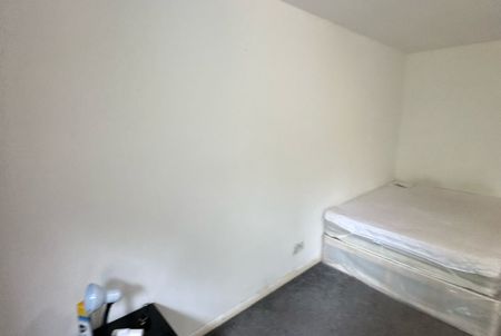 A luxury house Available at Burgos Grove SE10 8LL London UK - Photo 5