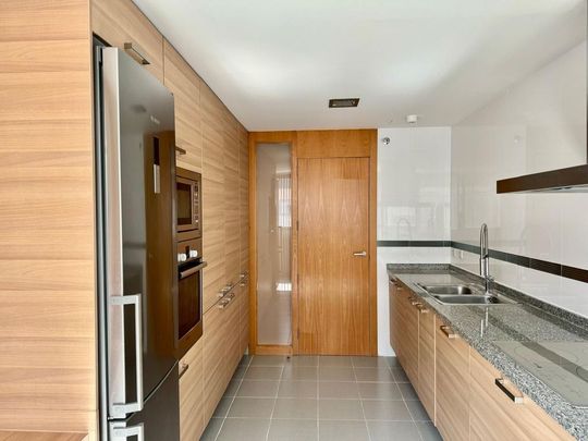 4 room luxury Apartment for rent in Valencia - Photo 1