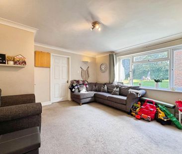 2 bedroom maisonette to rent - Photo 4