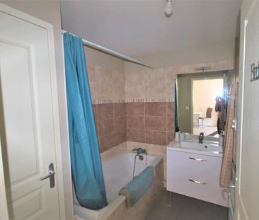 Location Appartement 2 pièces 43m² NEUVILLE SUR SAONE 69250 - Photo 6