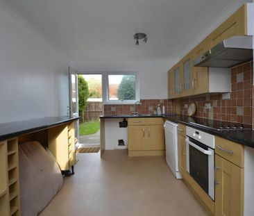 2 bedroom semi-detached house to rent - Photo 4
