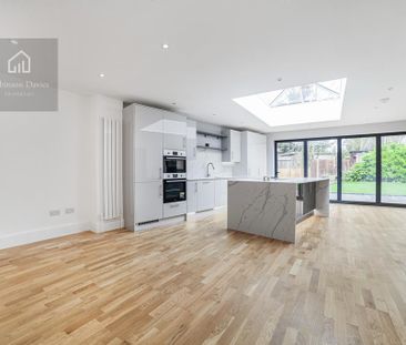 2 bedroom house of multiple occupation to rent - Photo 6